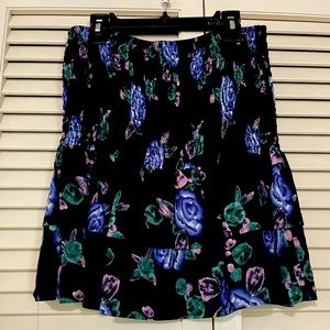 Wild fable flower skirt,size medium